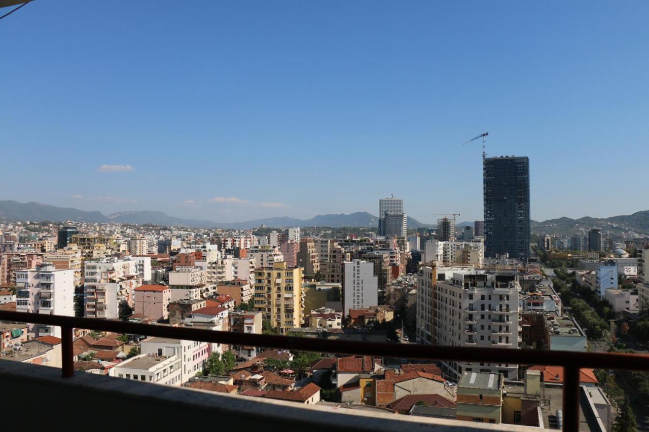 Skyline 14 In Tirana's Center Appartement